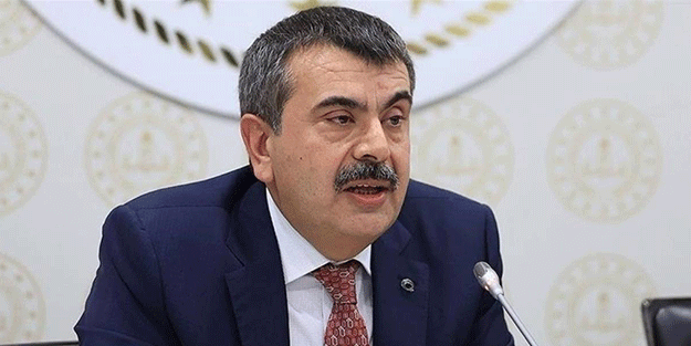 Bakan Tekin sanatçı müsveddelerinin hedefinde!