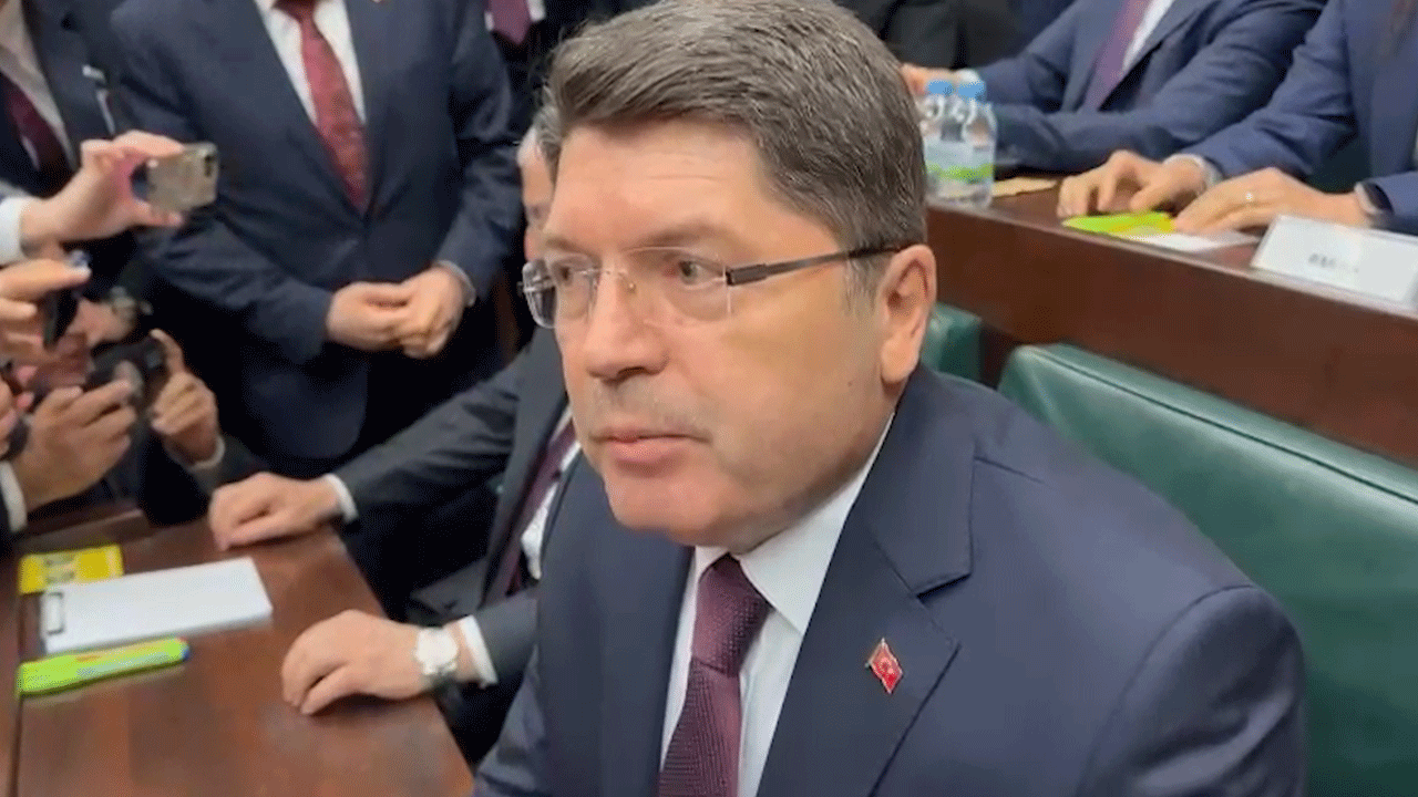 Bakan Tunç’tan algı operasyonlarına cevap! Gazetecilik faaliyeti ile kimse gözaltına alınmaz