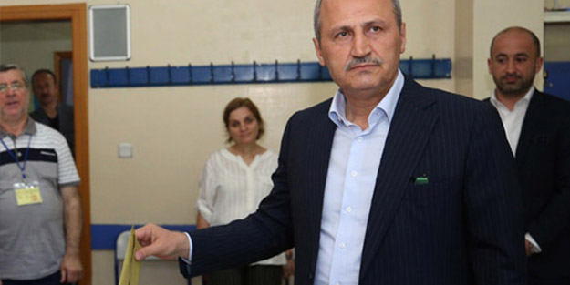 Bakan Turhan oyunu Üsküdar’da kullandı