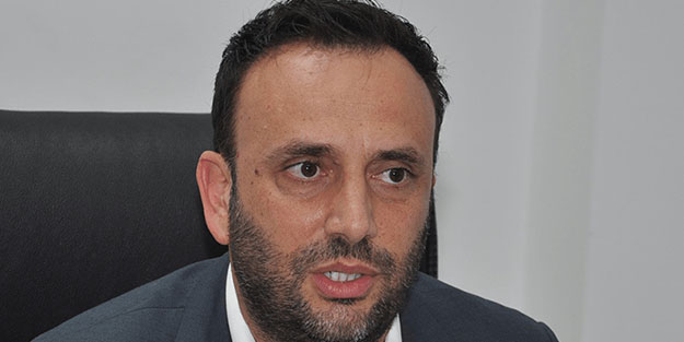 Bakan, ucuz diye Rum Havalimanı'nı kullandı