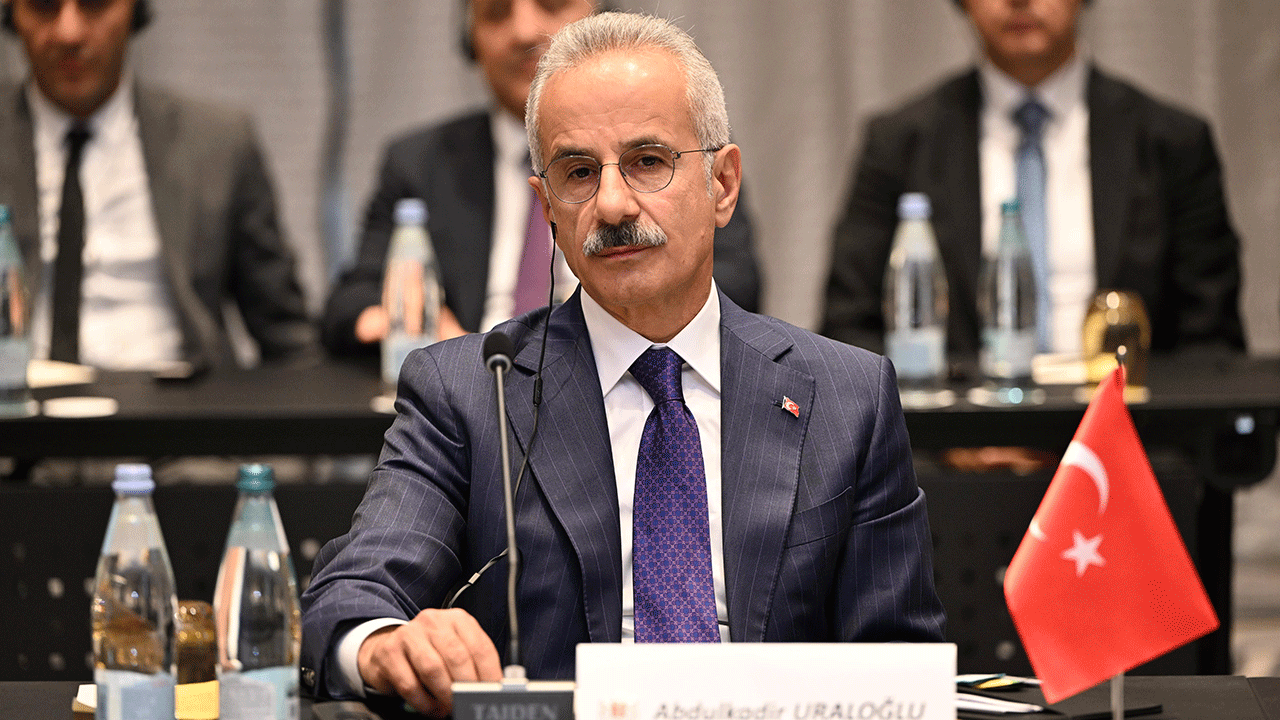 Bakan Uraloğlu: Hedef 5 milyar dolar