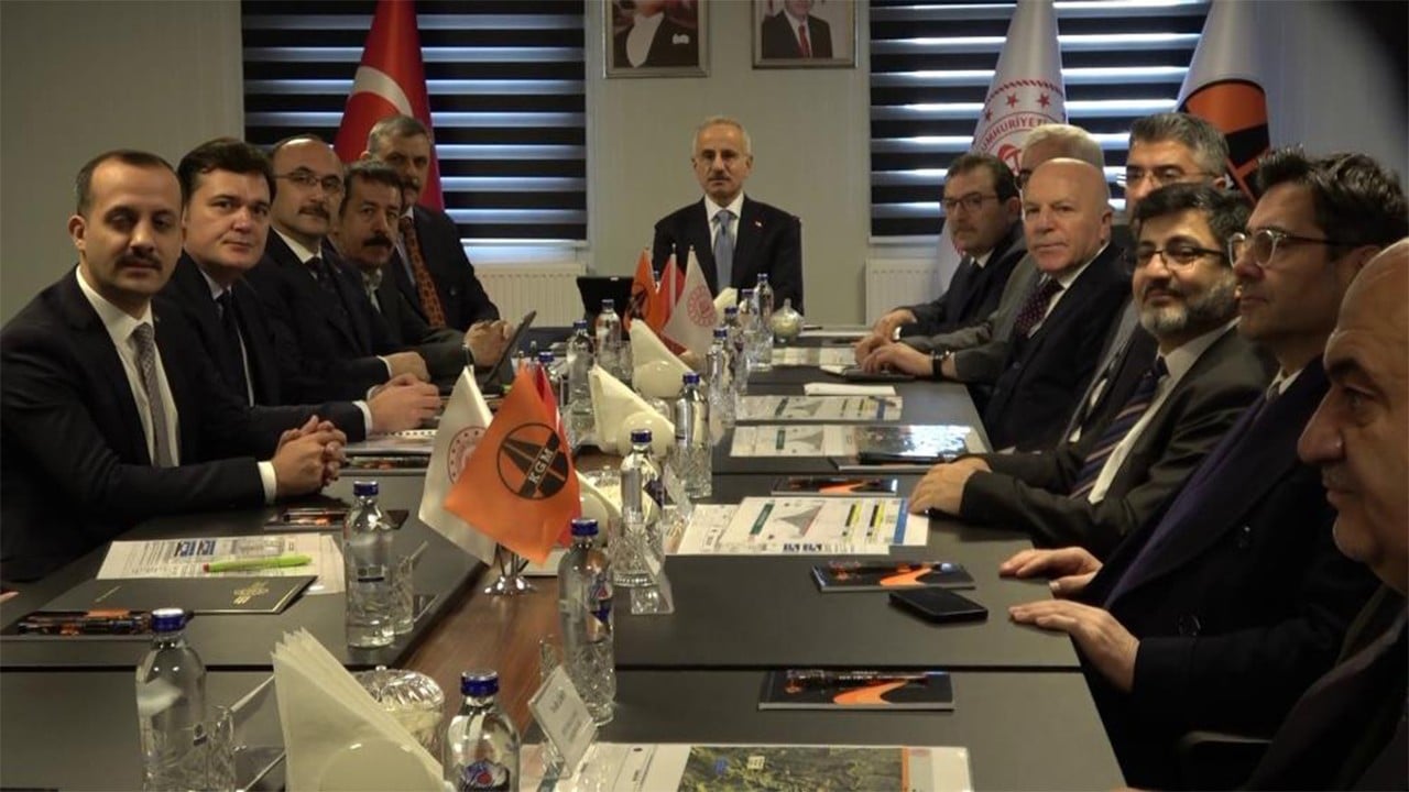 Bakan Uraloğlu: Rize Erzurum yolu 52 kilometre kısalacak Dağlara imza atıyoruz