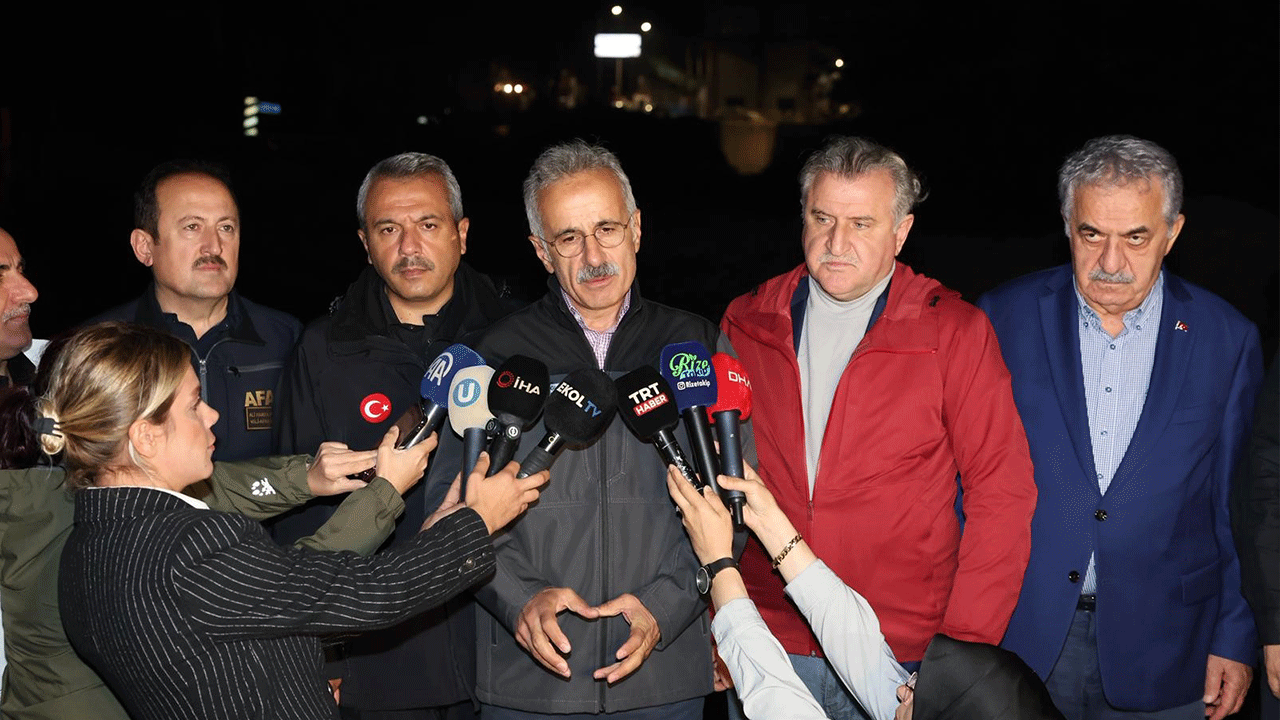 Bakan Uraloğlu Rize’deki felaketi yerinde inceledi!