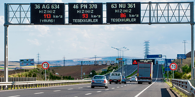 Bakan Uraloğlu’ndan otonom teknoloji müjdesi! Şimdi de akıllı yol geliyor!
