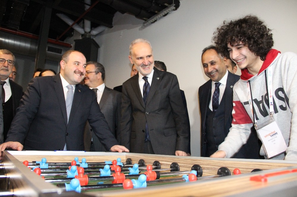 Bakan Varank: 