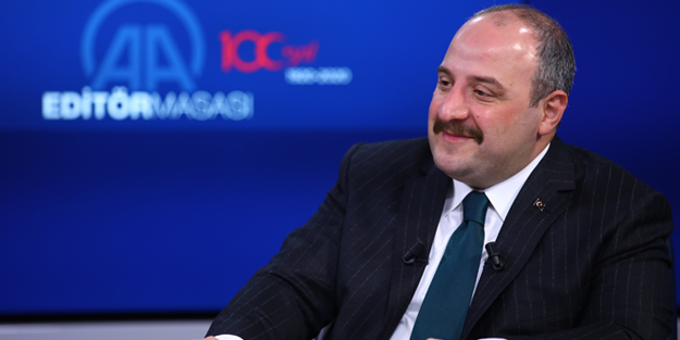 Bakan Varank Erdoğan'ın 'Ay'a sert iniş' sözünün anlamını açıkladı