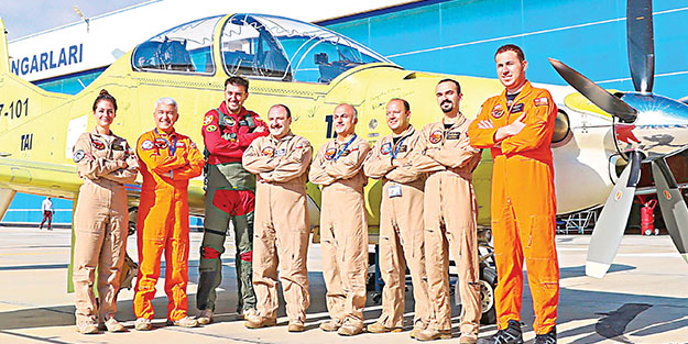 Bakan Varank, Hürkuş’un deneme uçuşuna katıldı