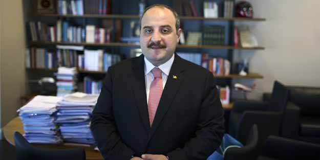 Bakan Varank Macaristan'da!