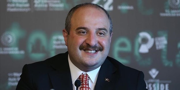 Bakan Varank'ın paylaşımına beğeni yağdı: Yaştan elenmek biraz üzdü