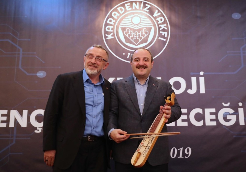 Bakan Varank’tan genç girişimcilere müjde 