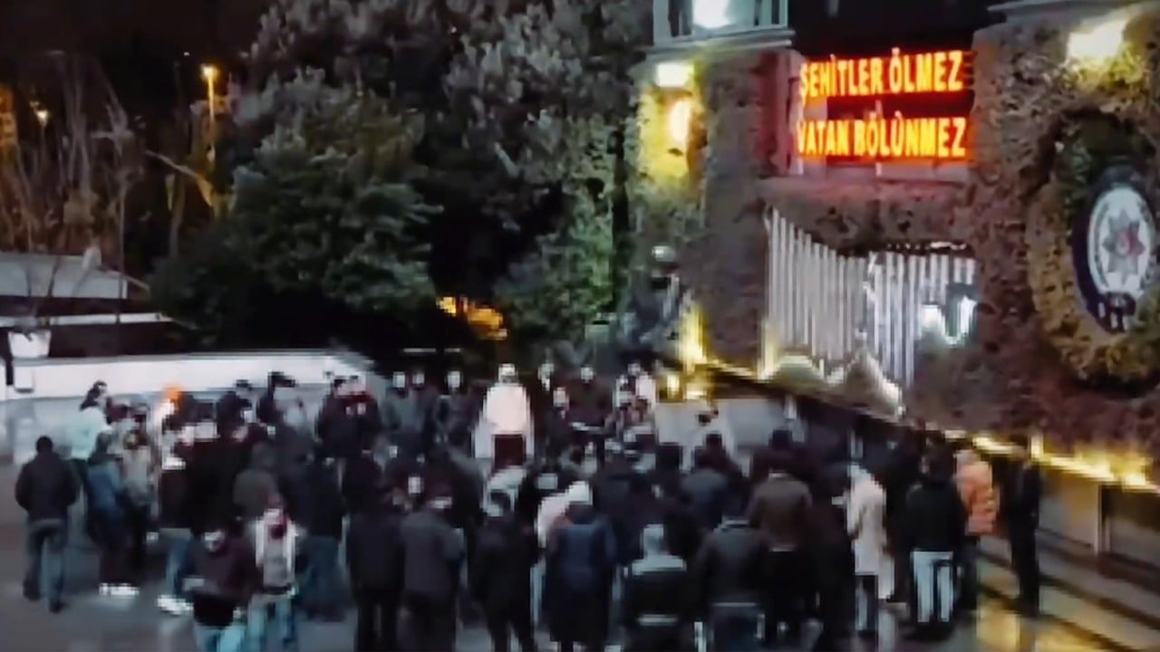 Bakan Yerlikaya açıkladı: 27 ilde FETÖ’ye operasyon! 71 şüpheli yakalandı