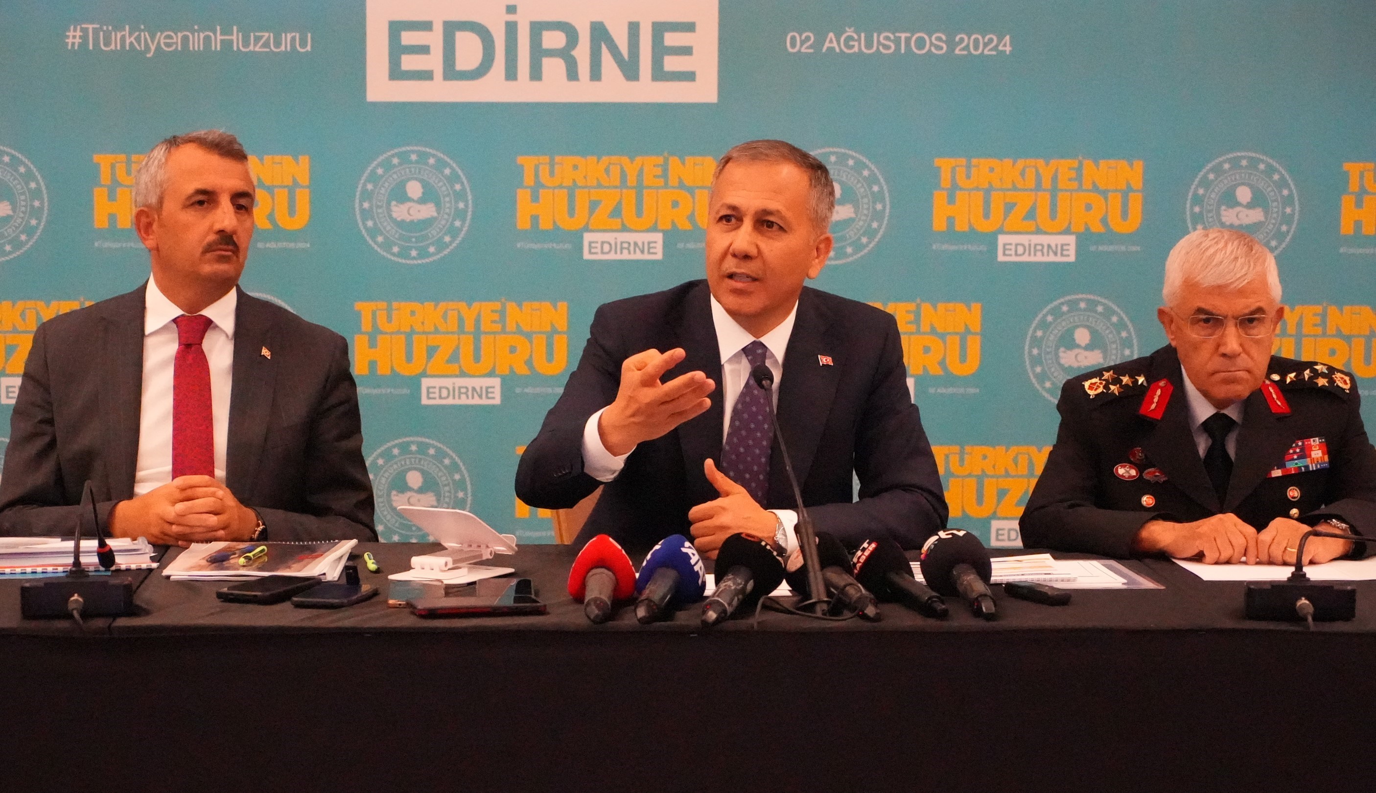 Bakan Yerlikaya: "Edirne göç rotası olmaktan çıktı"