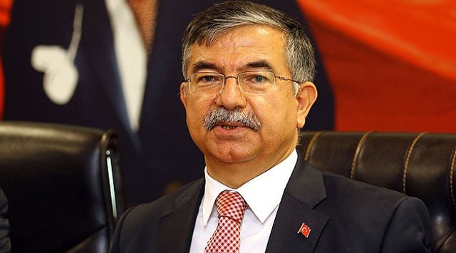 Bakan Yılmaz: Öğretmen maaşları...