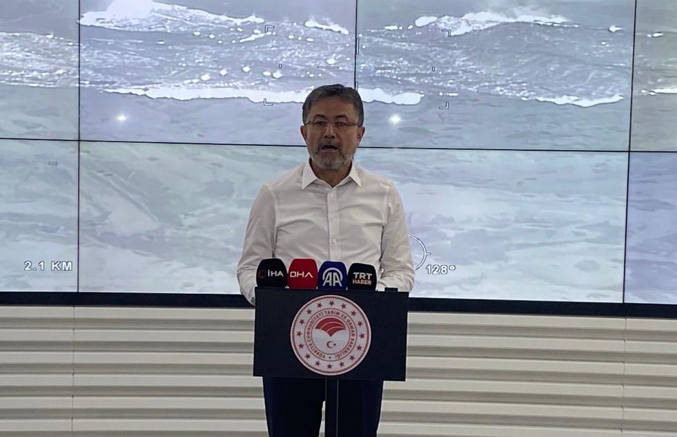 Bakan Yumaklı, ‘Teyakkuzdayız’ diyerek duyurdu: Yangın Osmaneli sınırları içerisinde devam ediyor!