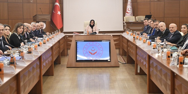 Bakan Zehra Zümrüt Selçuk, Üçlü Danışma Kurulu'na başkanlık etti