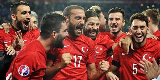 Bakan'dan milli takım yorumu