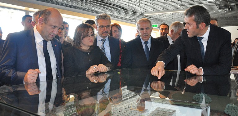 Bakan’dan Palaz’a yalanlama