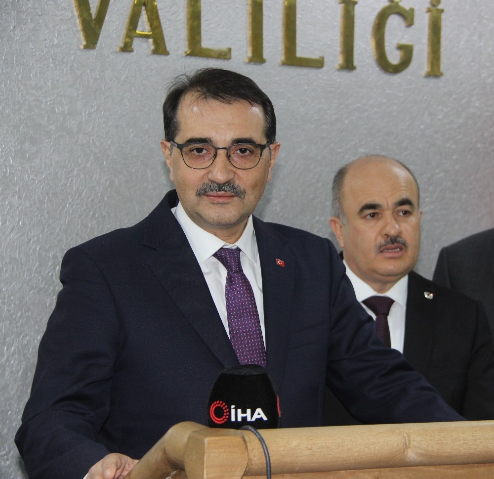 Bakanı Fatih Dönmez: “Konuları yerinde dinliyoruz” 