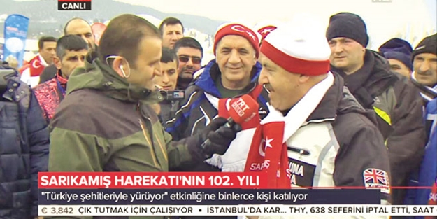 Giydiği İngiliz bayraklı mont olay oldu! Bu ne iş Bakan bey?