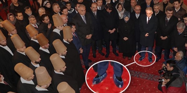 Konya Valisi eleştirilmişti... Herkese galoş dağıtıldığı öğrenildi!