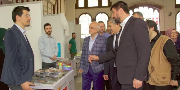 Bakanlık dergi çıkaran gençlere maddi destek verecek