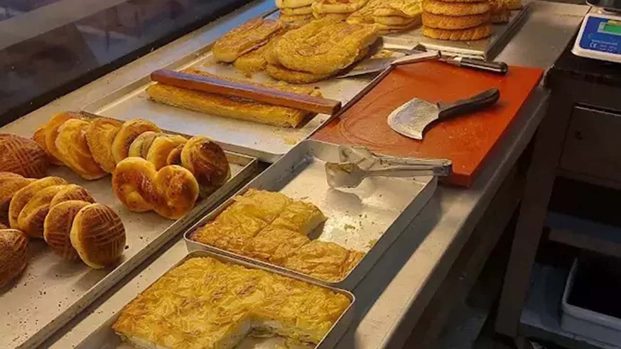 Bakanlık sahte ürünleri ifşa etmeye devam ediyor! Börek markasında skandal: İçinden çıkanlar şoke etti!