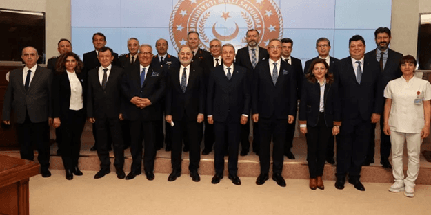 Bakar Akar, sağlık çalışanlarıyla bir araya geldi