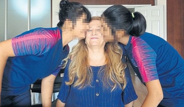 Bakıcılığını yaptığı ikizlerin koruyucu annesi oldu