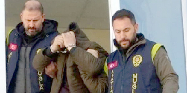 Bakıcılığını yaptığı kadını depremde evden çıkarıp altın ve paralarını çaldı... Pes dedirtti!