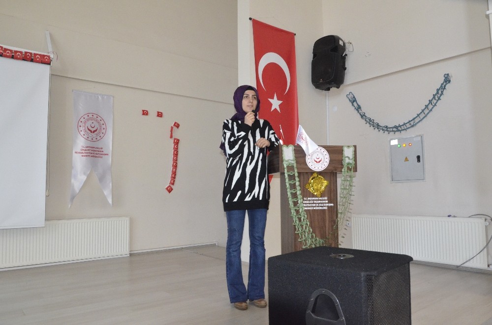 Bakım personeline hizmet içi eğitim programı 