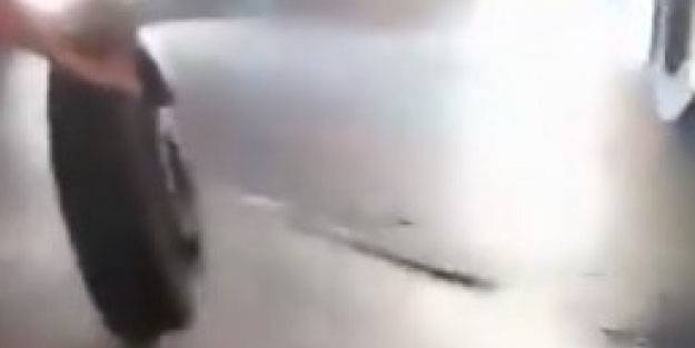 Bakımı adamlarına pasladılar! İETT otobüsünün tekerleği fırladı