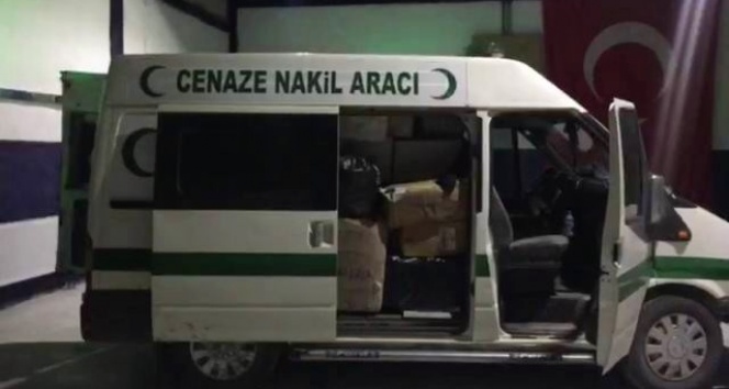 Bakın cenaze aracından ne çıktı?