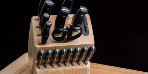 Ünlü şeflerden bıçak tüyosu: Islak bırakınca bakın ne oluyor!