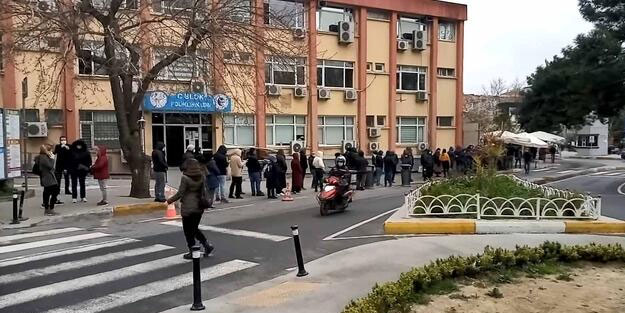 İstanbul'da koronavirüs testi kuyruğu