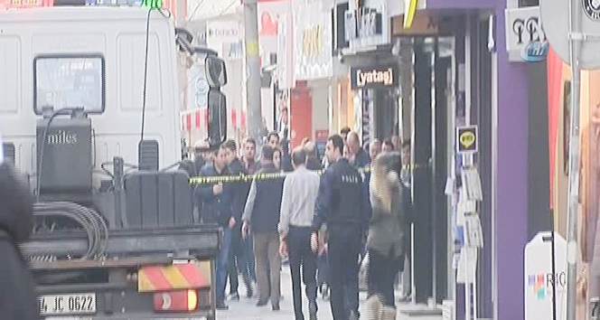 Bakırköy'de şüpheli araç paniğe neden oldu