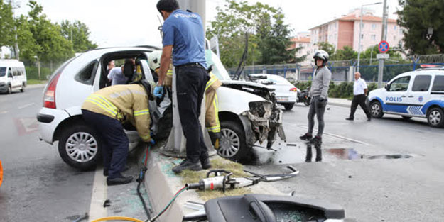Bakırköy'de trafik kazası: Yaralılar var