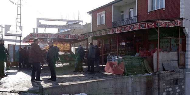 Bakkalda silahlı saldırıya uğradılar!