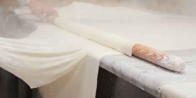 Baklava hamuruna limon suyu eklerseniz...