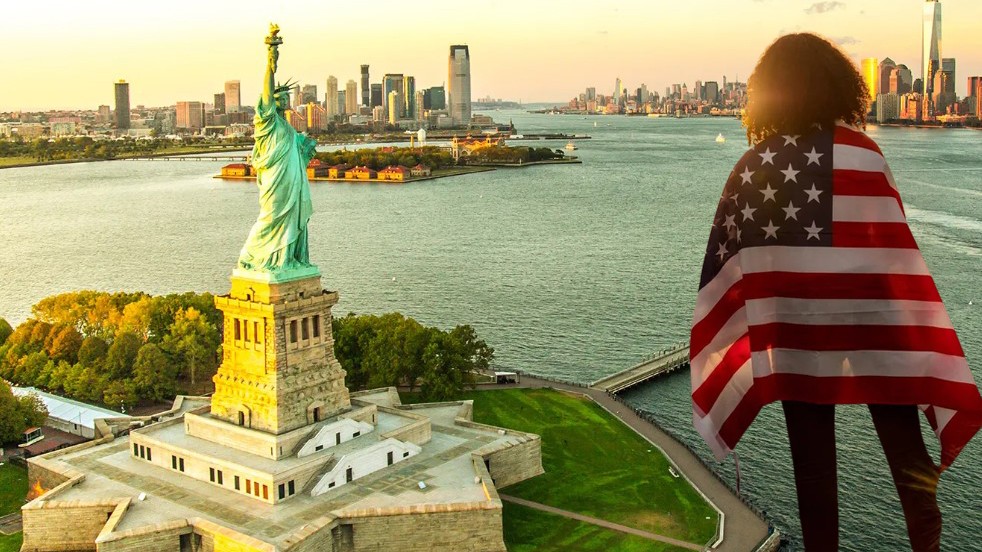 Bakmayın CHP’lilerin gençleri Batı’ya özendirdiğine! ABD’yi gelin ABD’li kadınlardan öğrenin