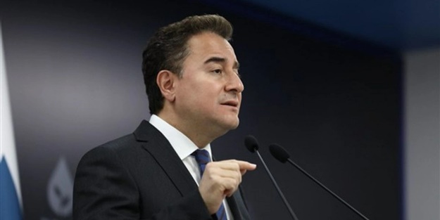 Bakmayın ‘ODTÜ birincisiyim’ dediğine! Azerbaycan halkından Ali Babacan'a ders
