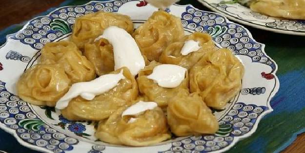 Bal kabaklı mantı tarifi, nasıl yapılır? Kolay bal kabaklı mantı tarifi