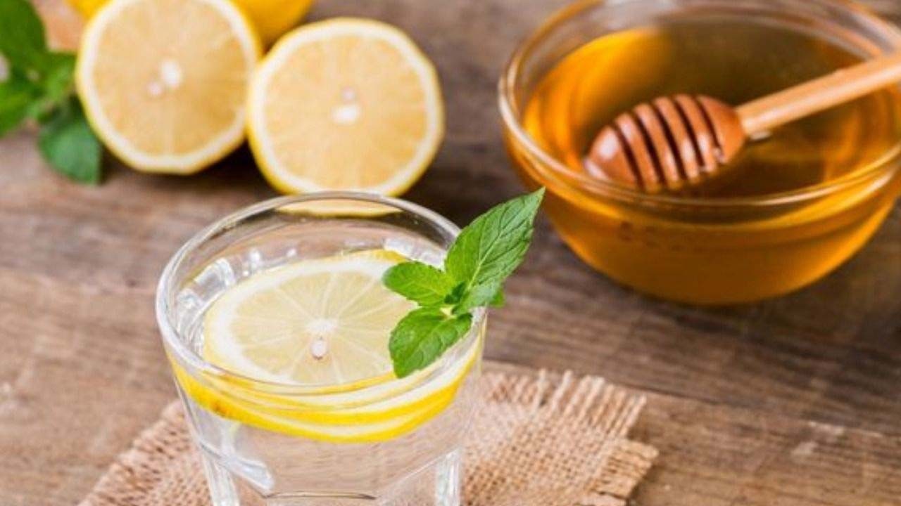 Bal ve limonlu o çözüm: Kaşık kaşık yiyin! Duyunca çok şaşıracaksınız!