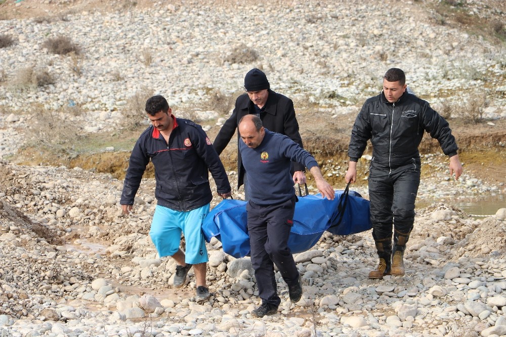 Balık avlarken kaybolan çocuğun cesedi bulundu, baba aranıyor 