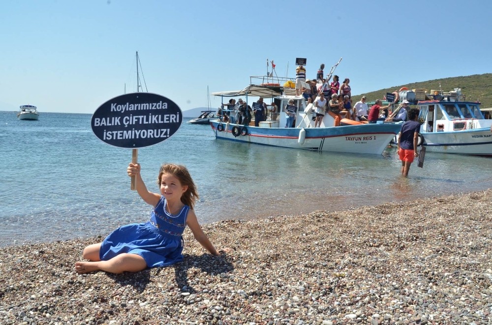 Balık çiftliği protesto edildi 