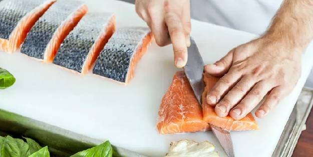 Balık kokusu nasıl geçer?