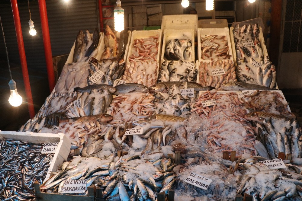 Balıkçılar çiftlik balıklarının fiyatlarının artmasına tepkili 