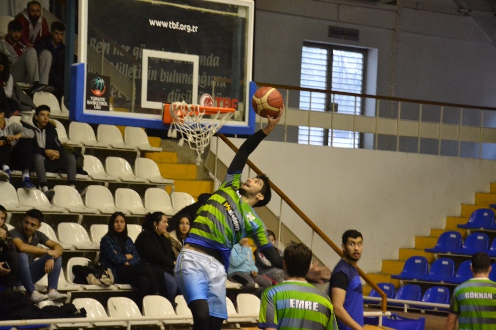 Balıkesir BŞB. zorlu Akhisar deplasmanında 