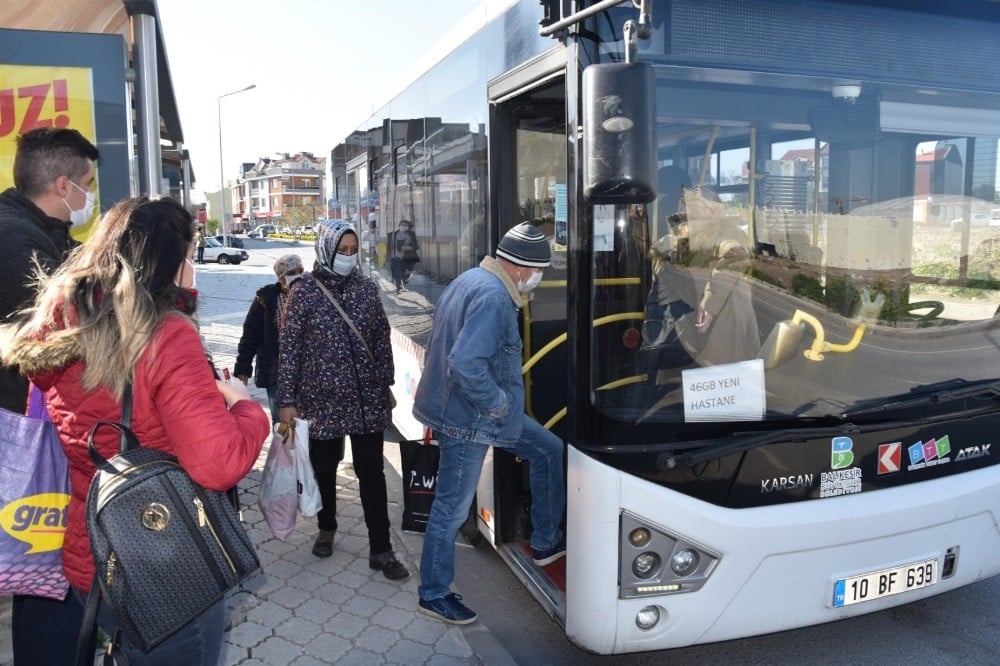 Balıkesir Büyükşehir’den sağlıkçılar için 4 ek sefer 