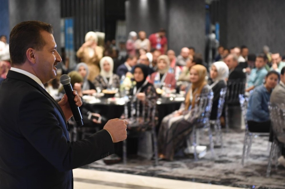 Balıkesir ‘Gençlik zirvesine ev sahipliği yaptı 