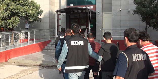 Balıkesir merkezli FETÖ operasyonunda 11 tutuklama